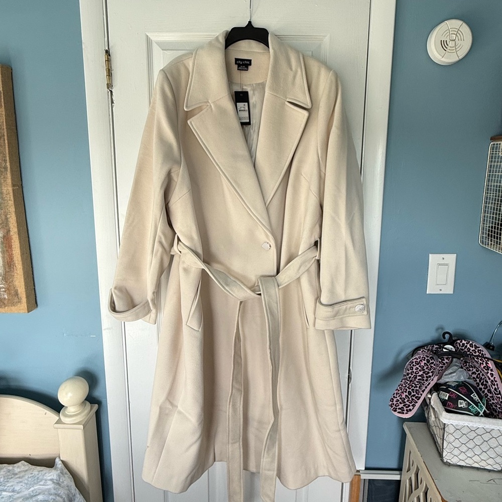 City Chic Ivory Outerwear